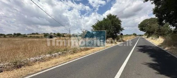 Земельный участок 10530м² в Ното, Италия № 308211 2