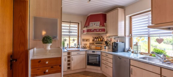 Таунхаус с 9 комнатами в Мильтенберг, Германия № 276708 3