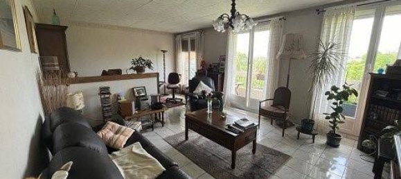 2 chambres Appartement à Ermont, France No. 183303 3