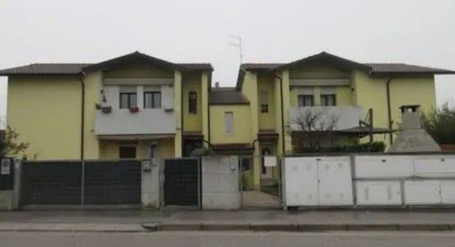 Apartamento de 4 habitaciónes en Sovizzo, Italy No. 219574