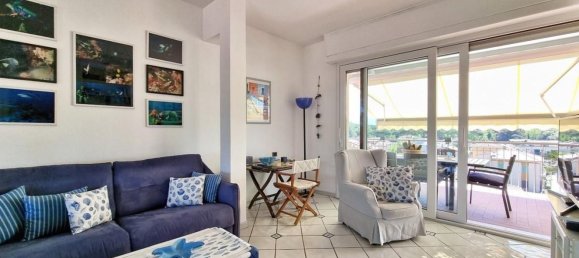 Ático de 4 habitaciónes en Massa, Italy No. 284399 15