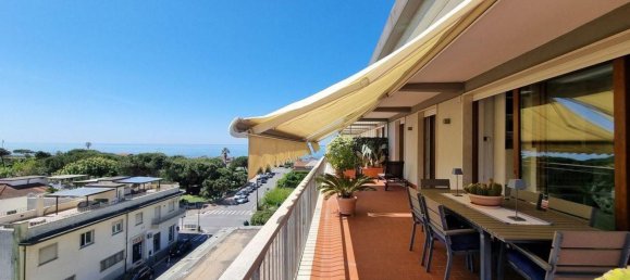 Ático de 4 habitaciónes en Massa, Italy No. 284399 16