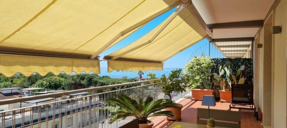 Ático de 4 habitaciónes en Massa, Italy No. 284399 6