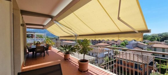 Ático de 4 habitaciónes en Massa, Italy No. 284399 8