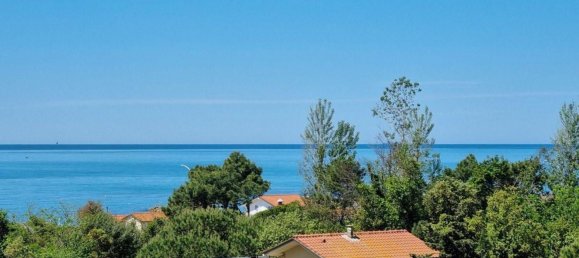 Ático de 4 habitaciónes en Massa, Italy No. 284399 23