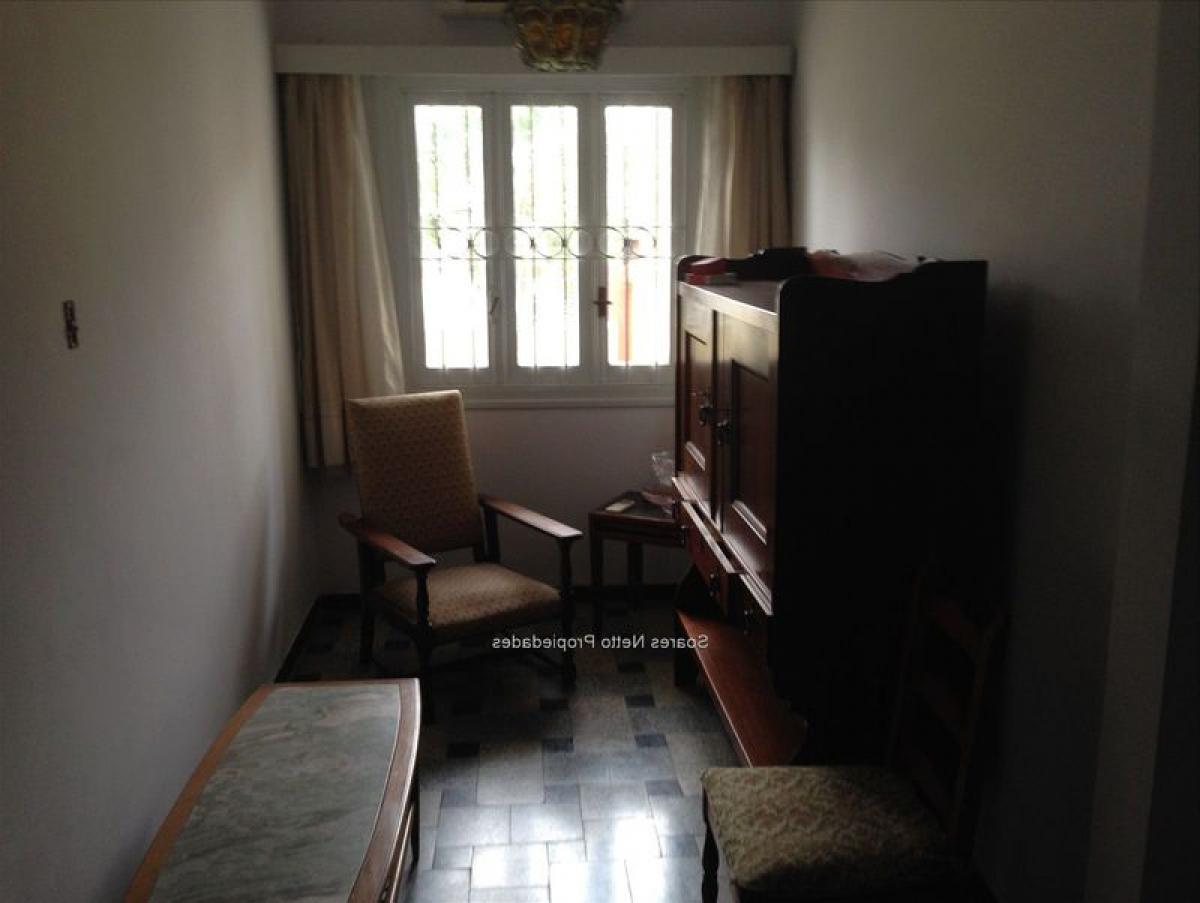 3 bedrooms House in Montevideo, Uruguay No. 12050