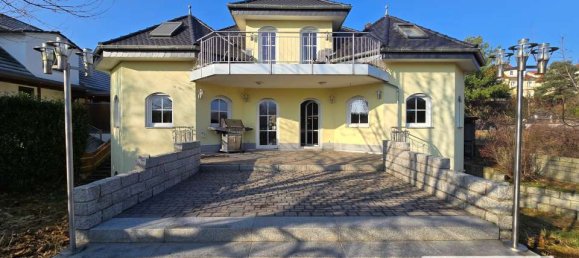 5 bedrooms Villa in Darmstadt-Dieburg, Germany No. 160711 3