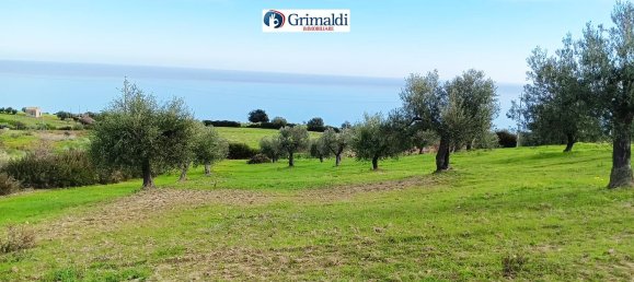 Grundstück in Rocca Imperiale, Italy 16525m², Nr. 165228 13