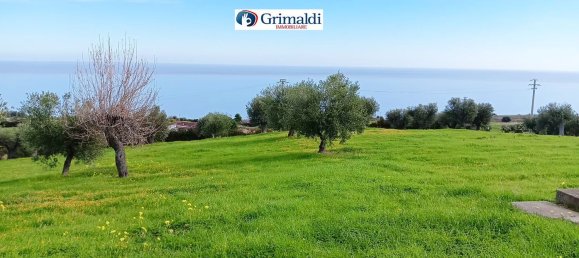 Grundstück in Rocca Imperiale, Italy 16525m², Nr. 165228 2