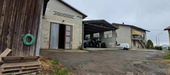 7 rooms Apartment in Castelnovo ne' Monti, Italy No. 95116 21