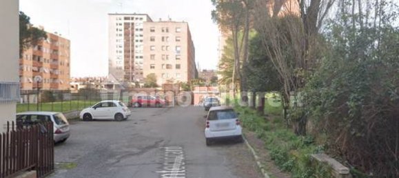 5 bedrooms Apartment in Rome, Italy No. 196862 2