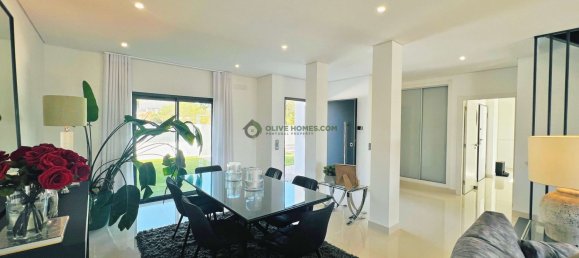 3 غرف نوم فيلا في Quarteira, Portugal رقم 110608 10