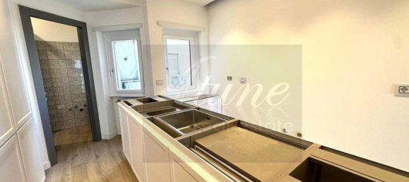 4 rooms Apartment in Rome, Italy No. 37755 8