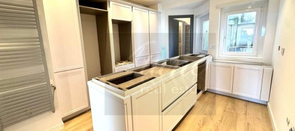 4 rooms Apartment in Rome, Italy No. 37755 6