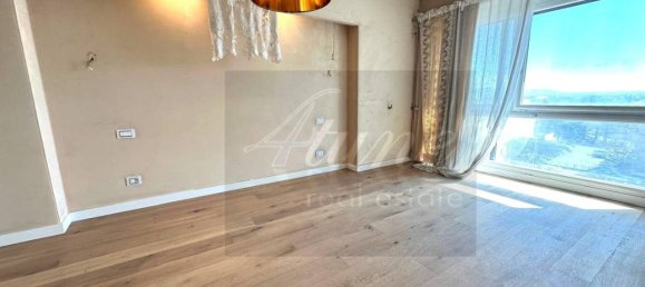 4 rooms Apartment in Rome, Italy No. 37755 10