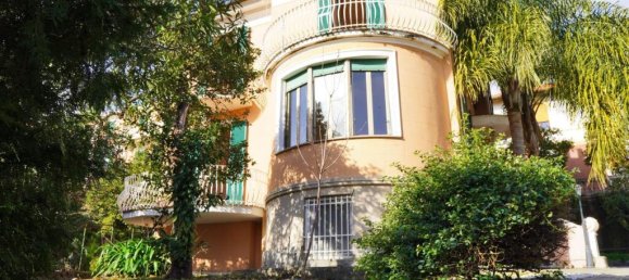 5 bedrooms Villa in Varazze, Italy No. 110324 7