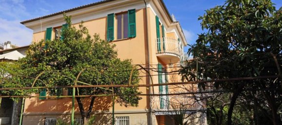 5 bedrooms Villa in Varazze, Italy No. 110324 6