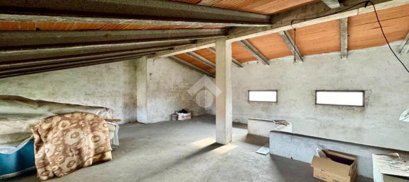 5-salle Maison à Loria, Italy No. 5651 34