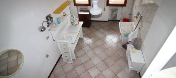 Вилла с 7 комнатами в Новента Падована, Италия № 32548 56