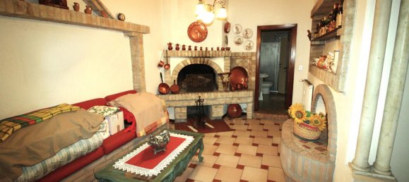 Вилла с 7 комнатами в Новента Падована, Италия № 32548 2