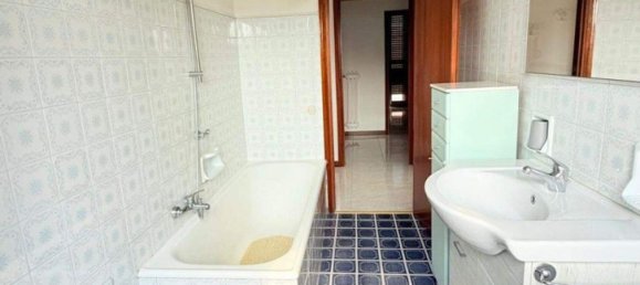 3-Zimmer Wohnung in Fiorano Modenese, Italy, Nr. 298846 15