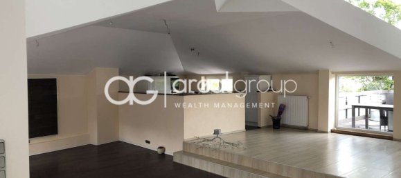 2132m² Building in Cologne, Germany No. 297682 2