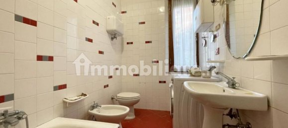 5 bedrooms Apartment in Siena, Italy No. 136233 14