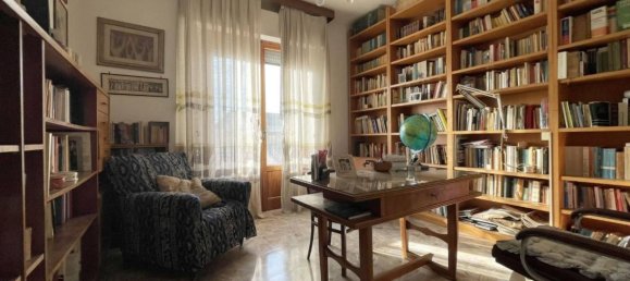 5 bedrooms Apartment in Siena, Italy No. 136233 6