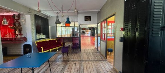 Gewerbliche Immobilie in Ain, France 200m², Nr. 314612 5