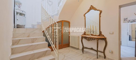 6 rooms House in Lugo, Italy No. 112998 4