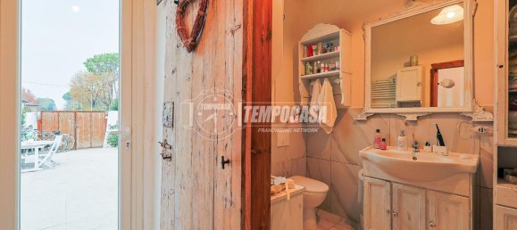 6 rooms House in Lugo, Italy No. 112998 16