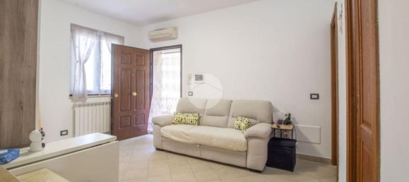 3-salle Appartement à Marcellina, Italy No. 266018 4