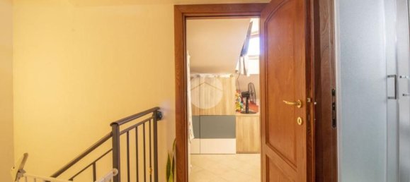 3-salle Appartement à Marcellina, Italy No. 266018 22