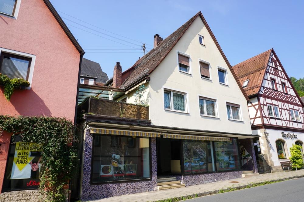 5 rooms Building in Bayreuth, Germany No. 314345