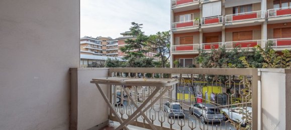 7 rooms Apartment in Pescara, Italy No. 211805 21
