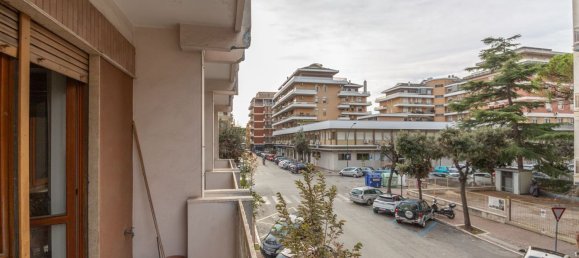7 rooms Apartment in Pescara, Italy No. 211805 16