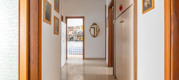 7 rooms Apartment in Pescara, Italy No. 211805 12