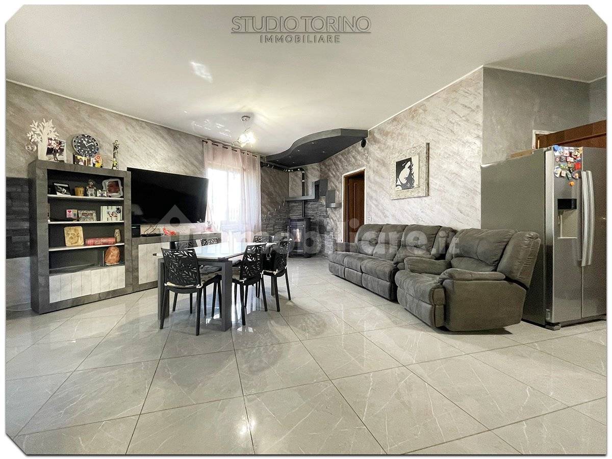 3 غرف نوم شقة في Moncalieri, Italy رقم 73731