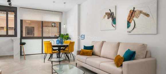 2 bedrooms Apartment in Torrevieja, Spain No. 8748 4