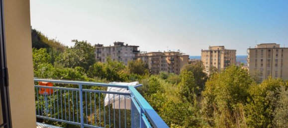 Квартира с 2 спальнями в Генуя, Италия № 70127 17