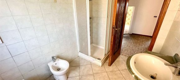 Casa T4 em Cameri, Italy N.º 379014 14