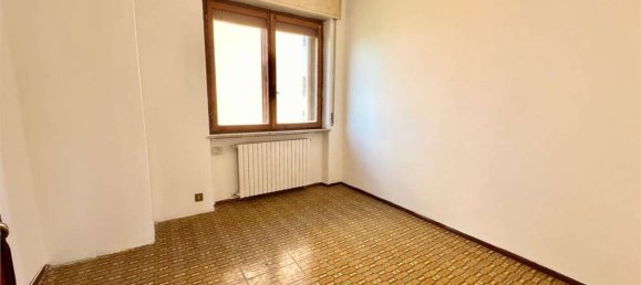 Casa T4 em Cameri, Italy N.º 379014 12