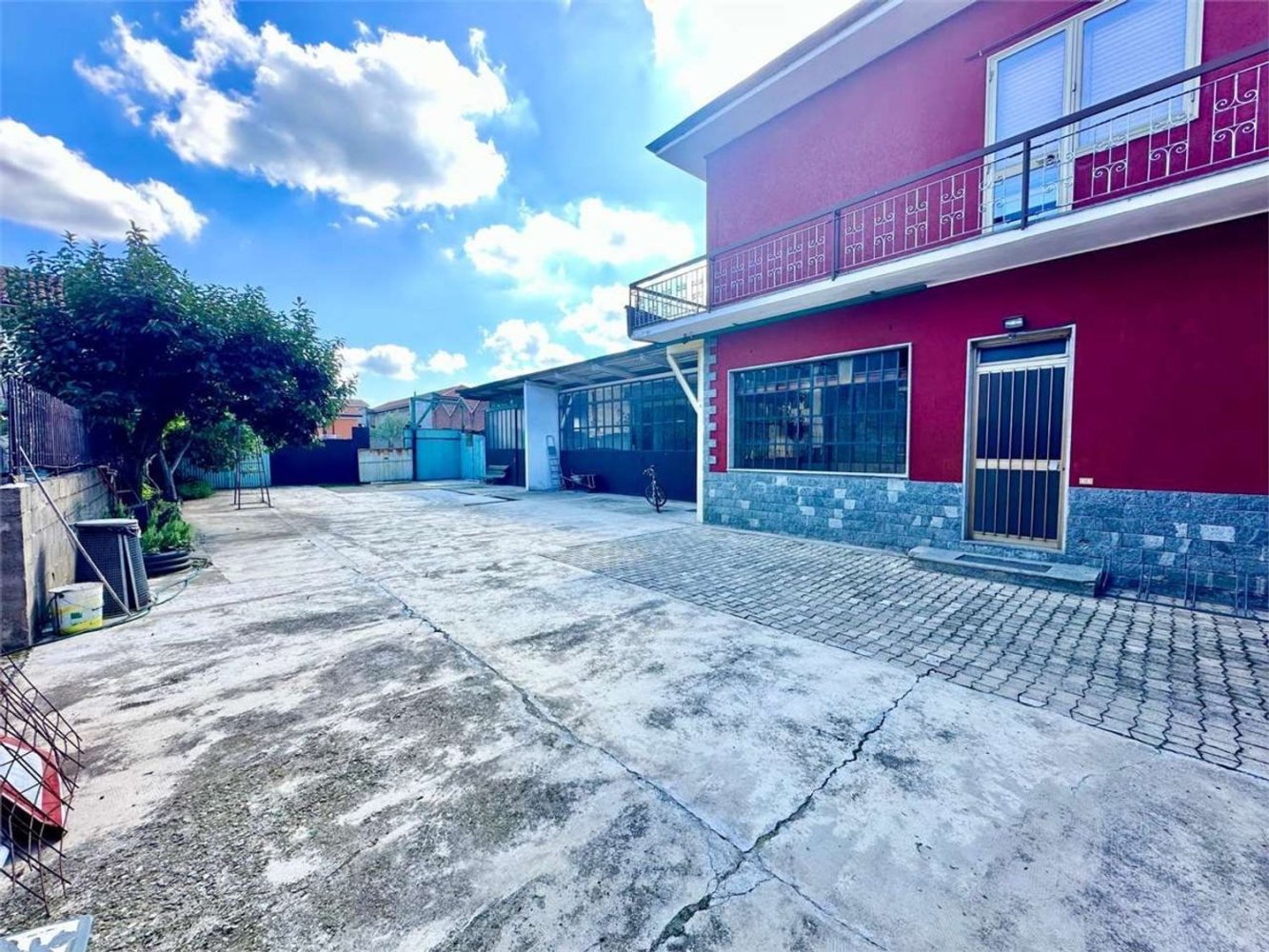 Casa T4 em Cameri, Italy N.º 379014