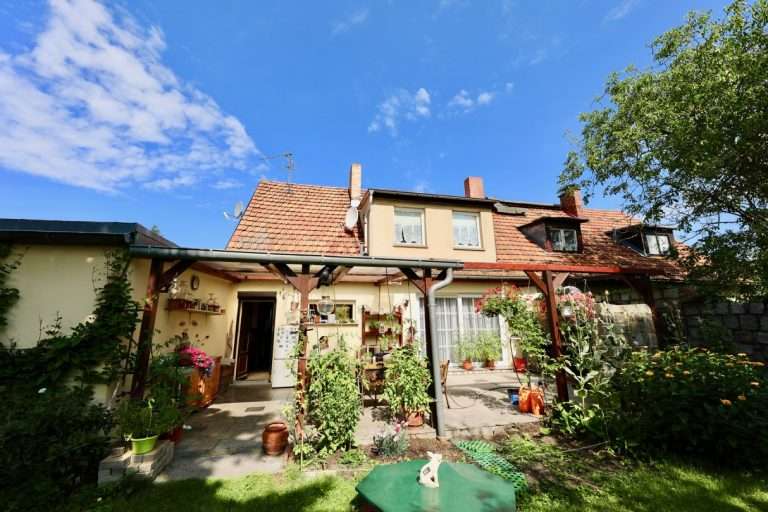 Moradia em banda de 4 divisões em Neu-Hohenschonhausen, Germany N.º 27822