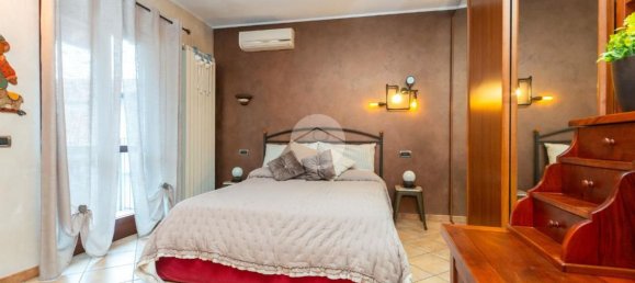 Casa de 2 habitaciónes en Alpignano, Italy No. 285905 11