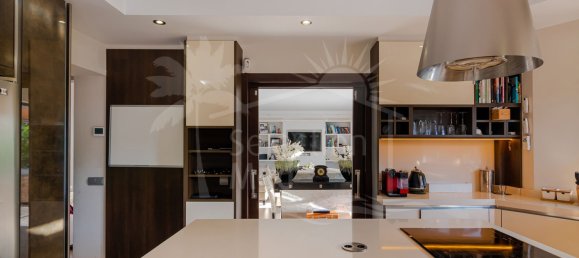 6 bedrooms Villa in Marbella, Spain No. 116855 9