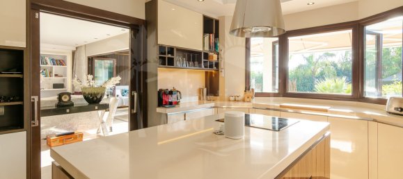 6 bedrooms Villa in Marbella, Spain No. 116855 8