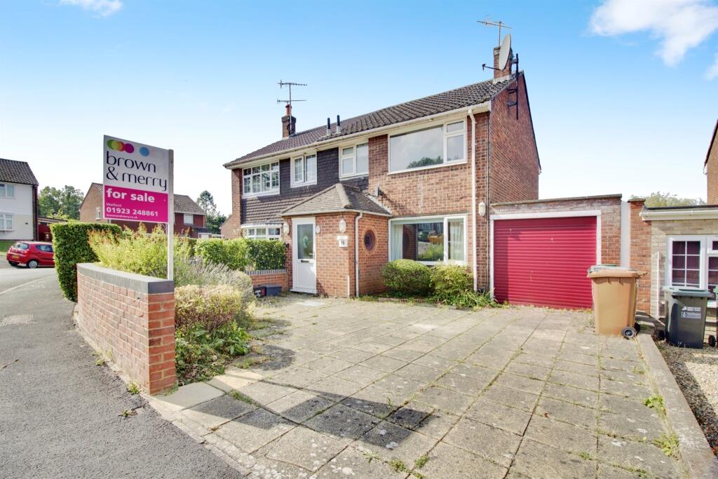 3 bedrooms House in Watford, United Kingdom No. 6785