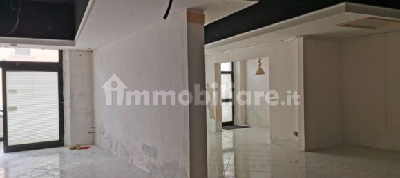 166m² Commercial property in Poggibonsi, Italy No. 298198 8