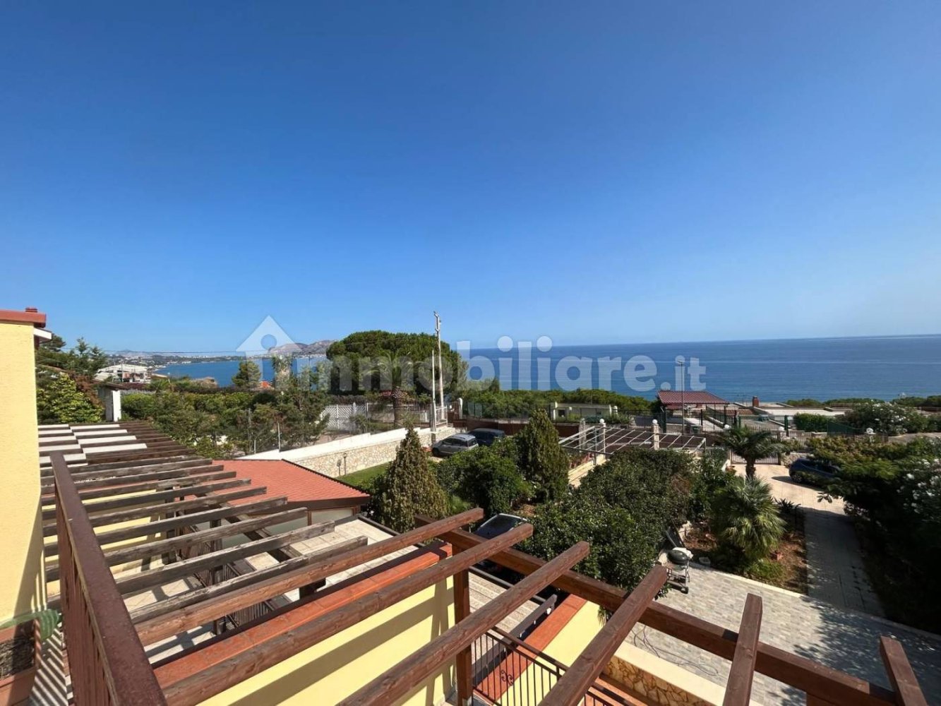 3 bedrooms Apartment in Altavilla Milicia, Italy No. 347156